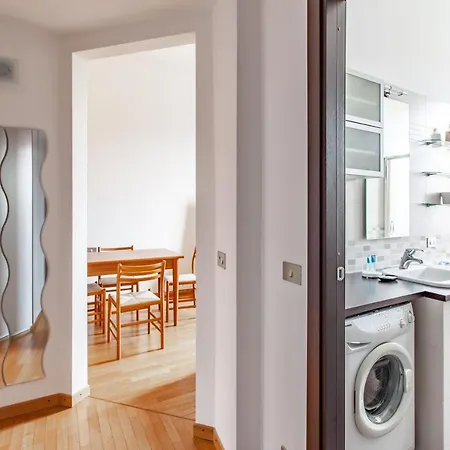 Easylife - Accogliente Residenza Con Balconcino Apartment