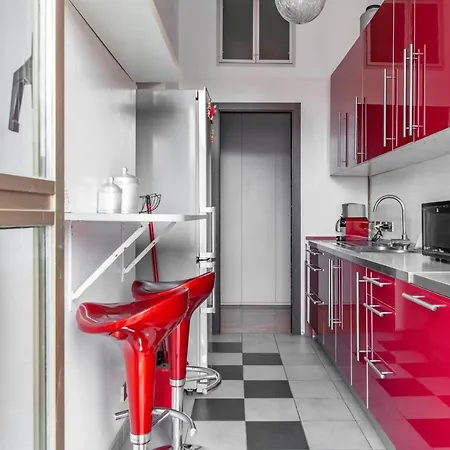 Easylife - Accogliente Residenza Con Balconcino