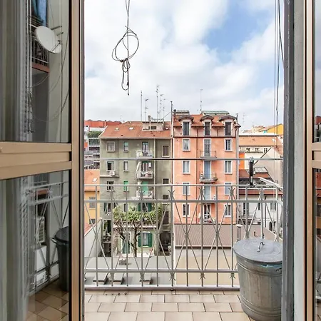 Easylife - Accogliente Residenza Con Balconcino Milan